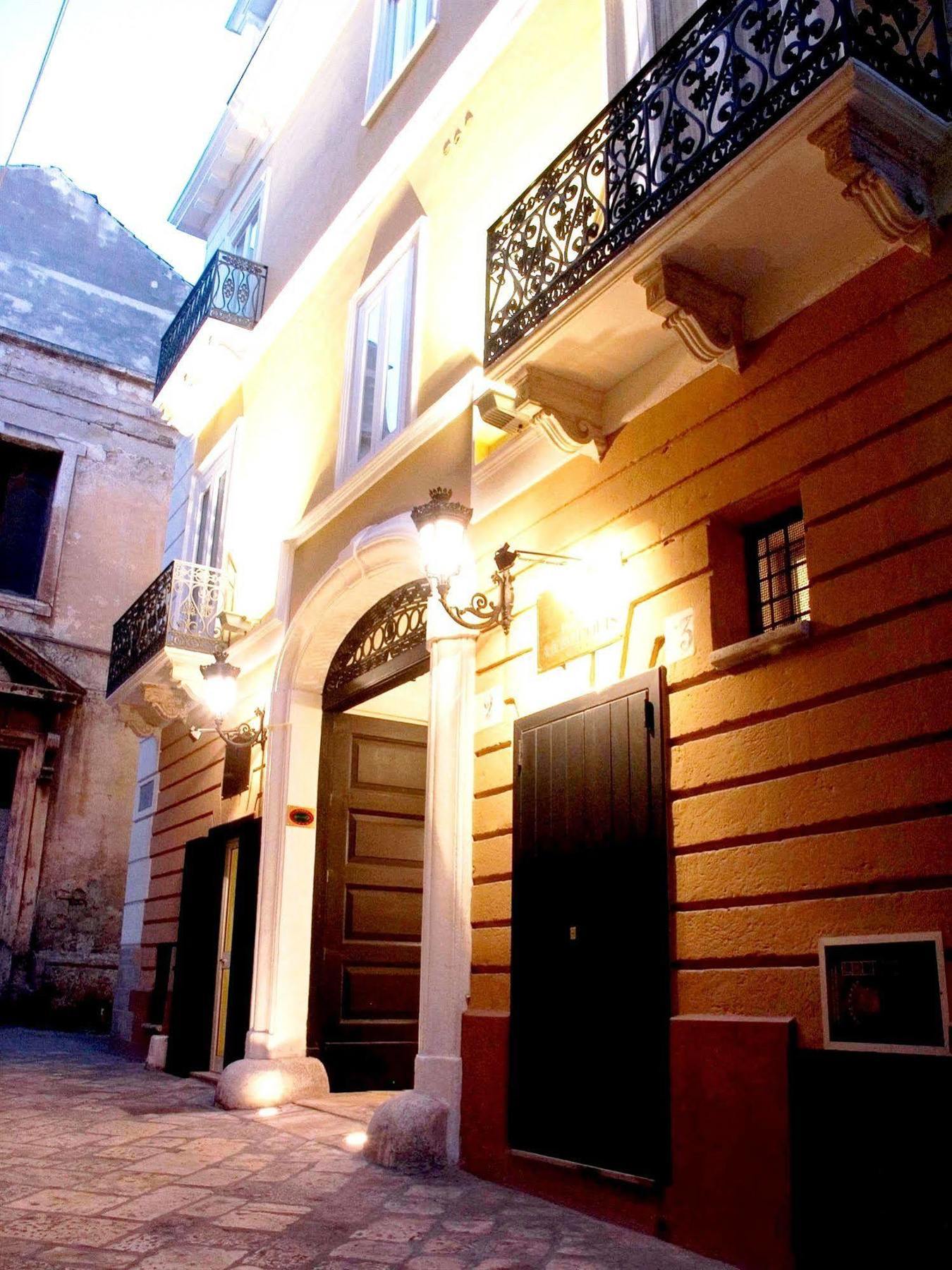 Hotel Akropolis - Museum Hotel Tarento Exterior foto